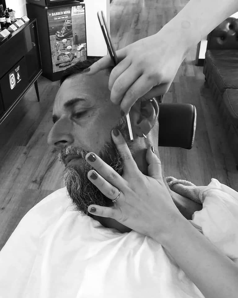 Barber L'eon Bellessere 4