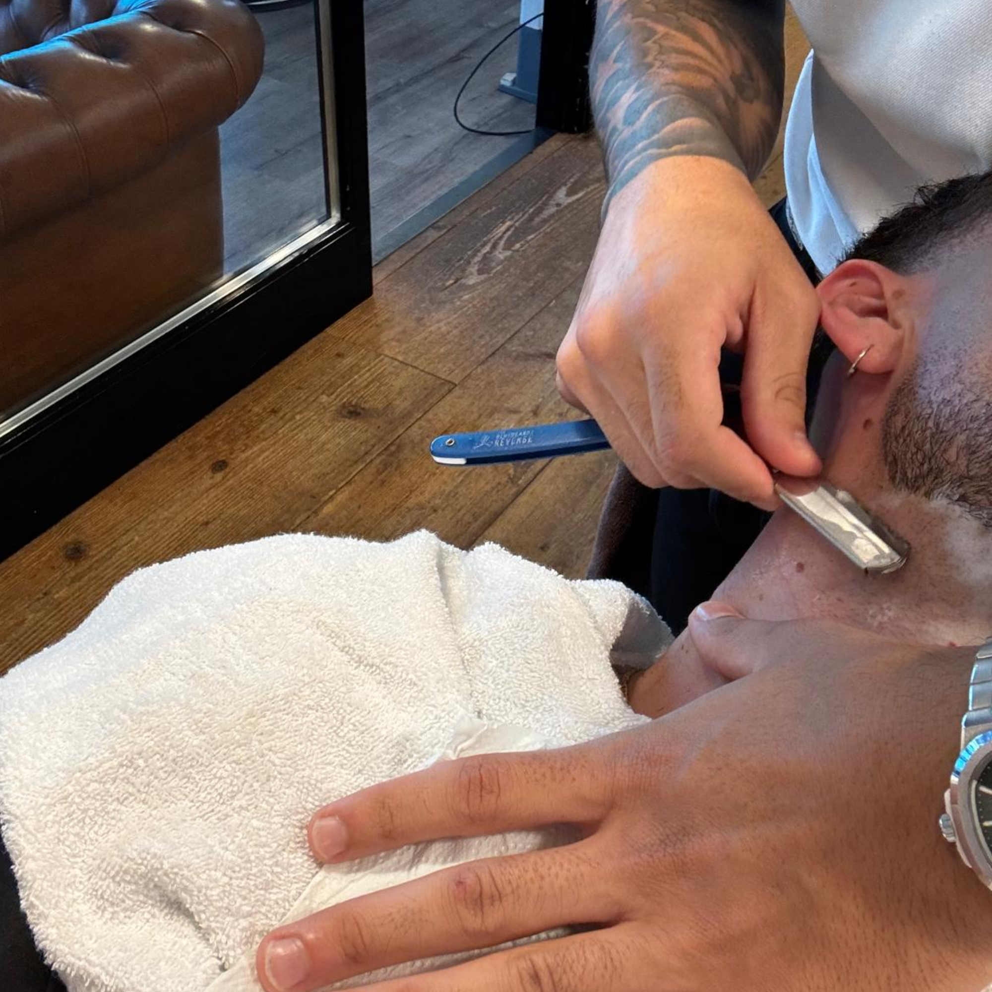 Barber L'eon Bellessere 4